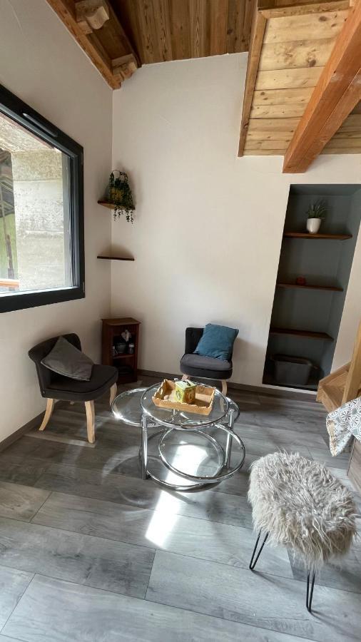Chambres D'Hotes Les Chambres D'Elsa Albiez Montrond Bagian luar foto
