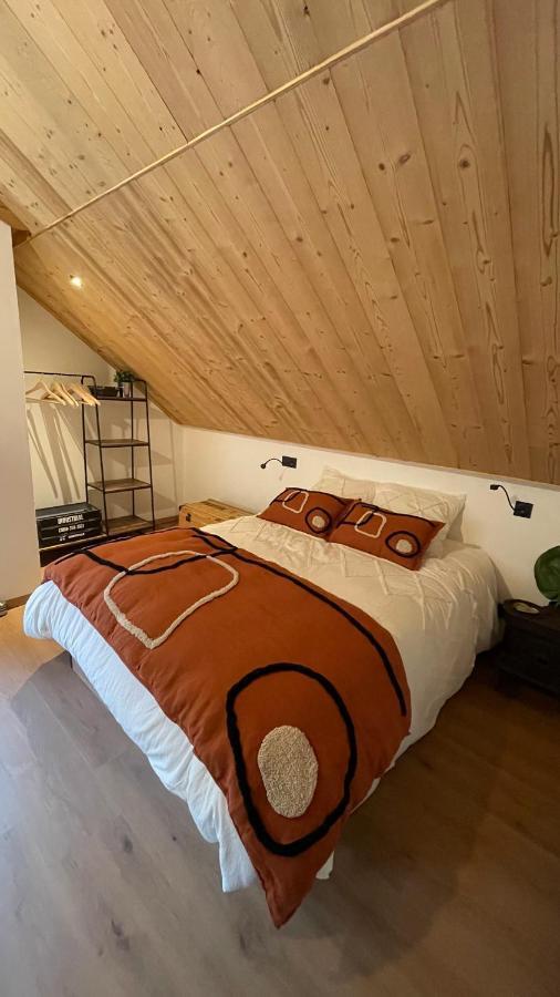 Chambres D'Hotes Les Chambres D'Elsa Albiez Montrond Bagian luar foto