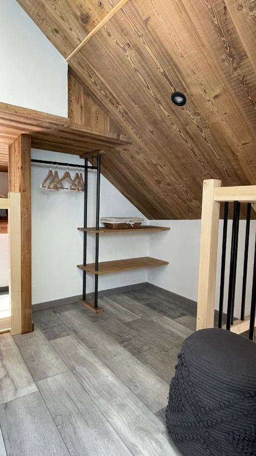 Chambres D'Hotes Les Chambres D'Elsa Albiez Montrond Bagian luar foto