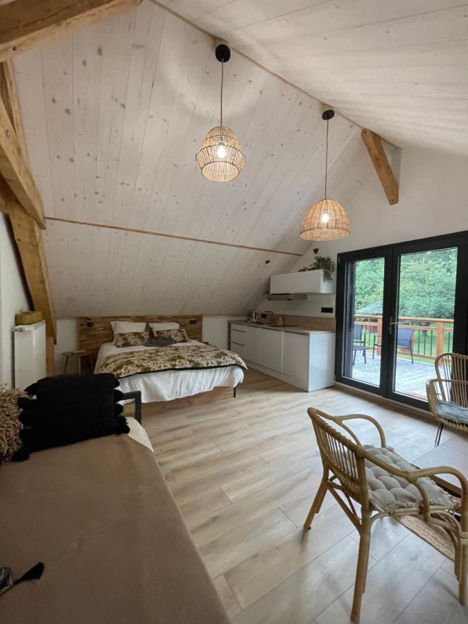 Chambres D'Hotes Les Chambres D'Elsa Albiez Montrond Bagian luar foto