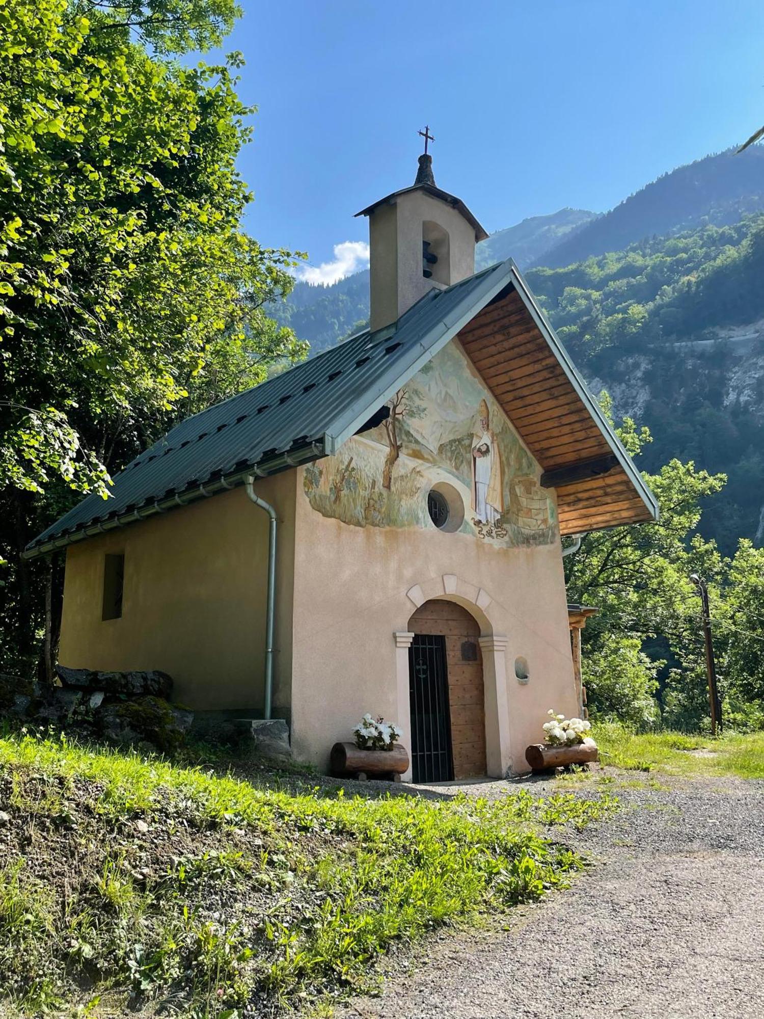 Chambres D'Hotes Les Chambres D'Elsa Albiez Montrond Bagian luar foto